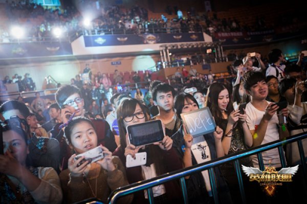 Weibo Gaming vs BLG赛前数据前瞻：BLG拥有最高的对线经济差